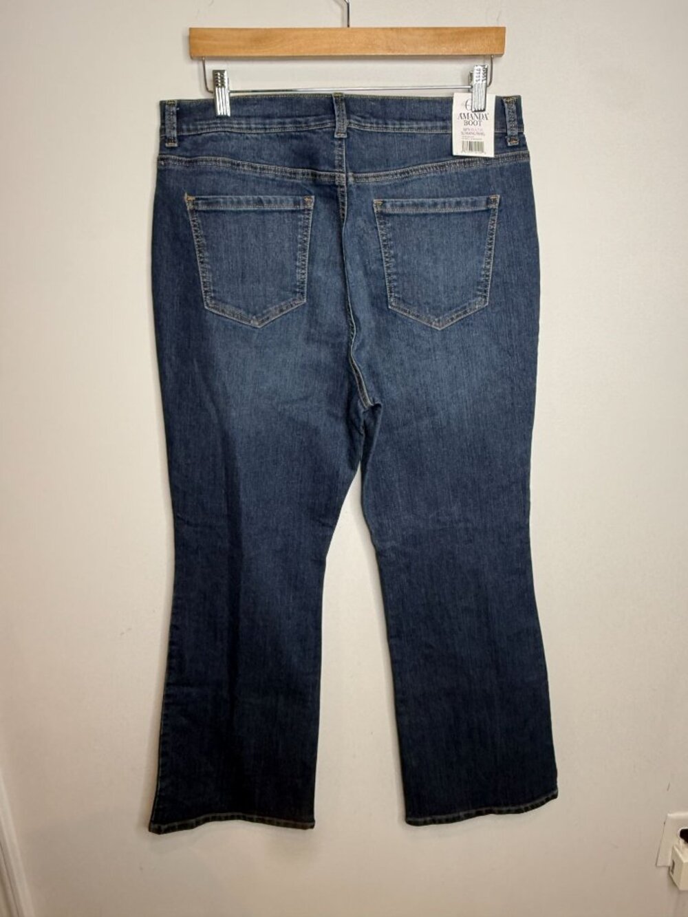 Gloria Vanderbilt Amanda Size 16 Bootcut Stretch Jeans - Picture 6 of 12